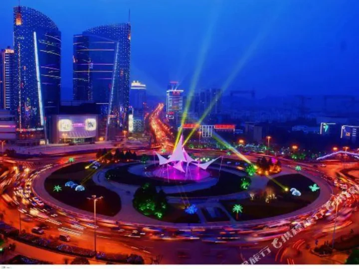 Ухань: Haoting Business Hotel Wuhan Guanshan
