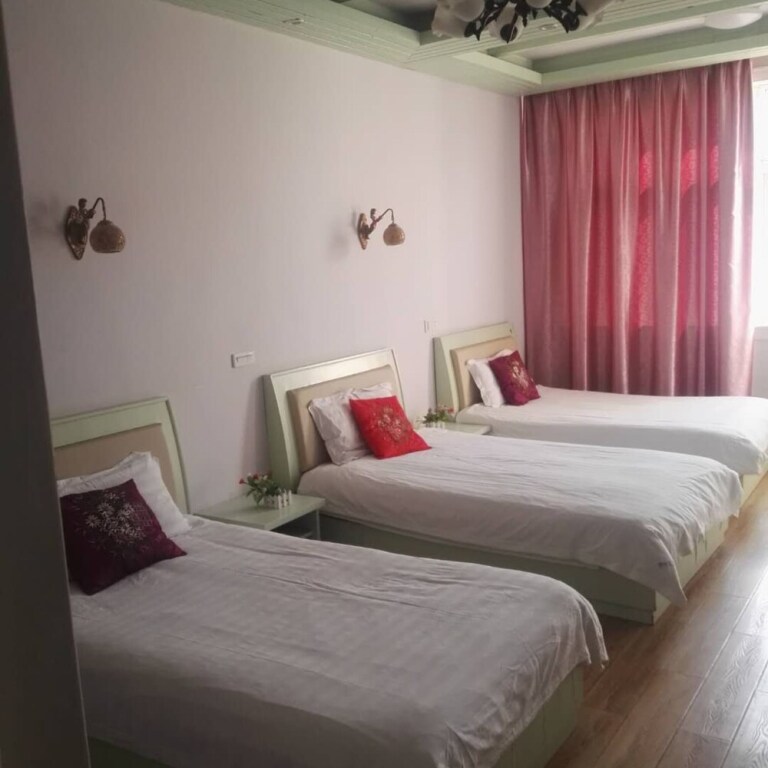 Цзясинь: Tongcheng Hotel