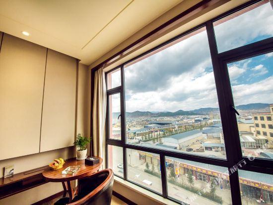 Шангри-Ла: Shangri la moonlight International Hotel