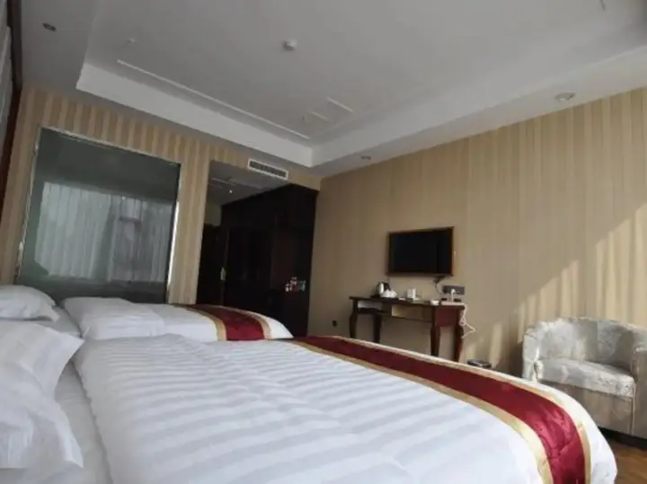 Fengqi Holiday Hotel — фото 2