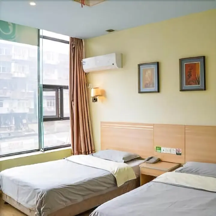 Ухань: 77 Chain Traders Hotel