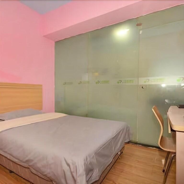 Ухань: 77 Chain Traders Hotel