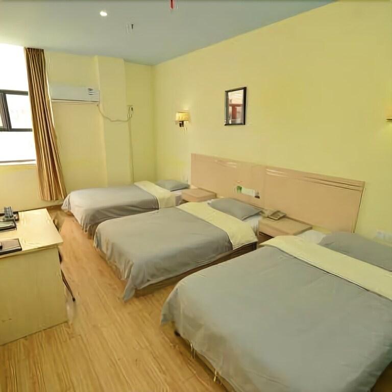 Ухань: 77 Chain Traders Hotel