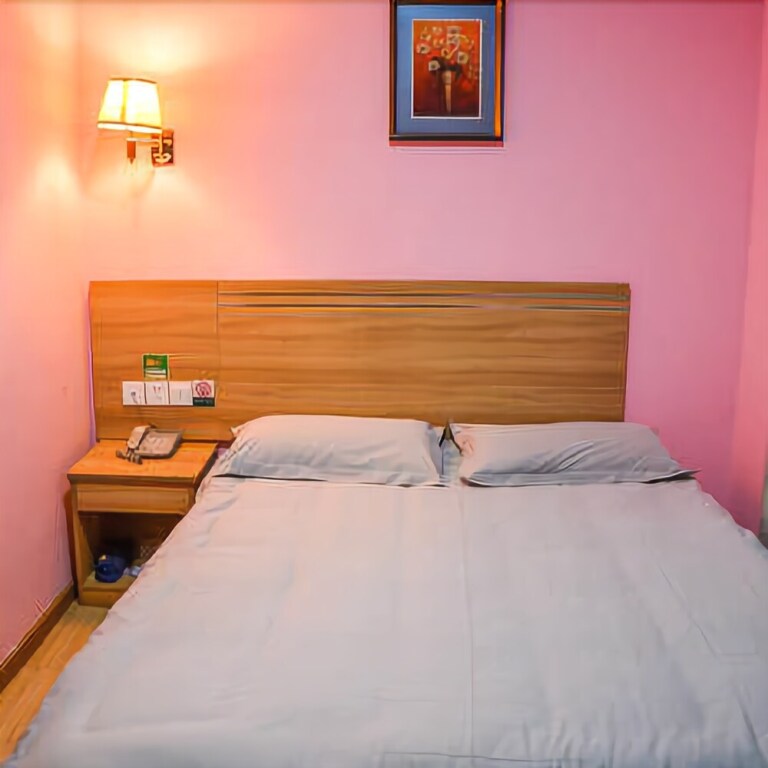Ухань: 77 Chain Traders Hotel