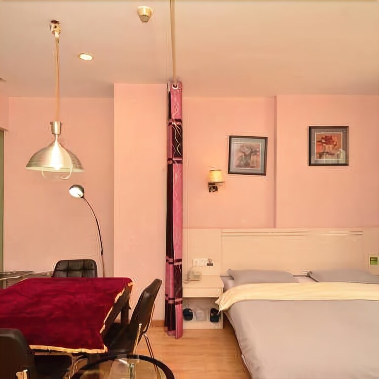 Ухань: 77 Chain Traders Hotel