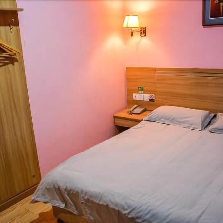 Ухань: 77 Chain Traders Hotel