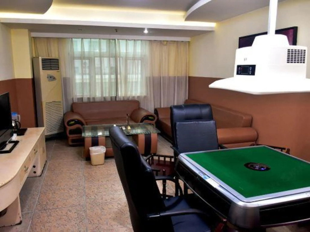 Цюнхай: Yangguang Yihao Hotel