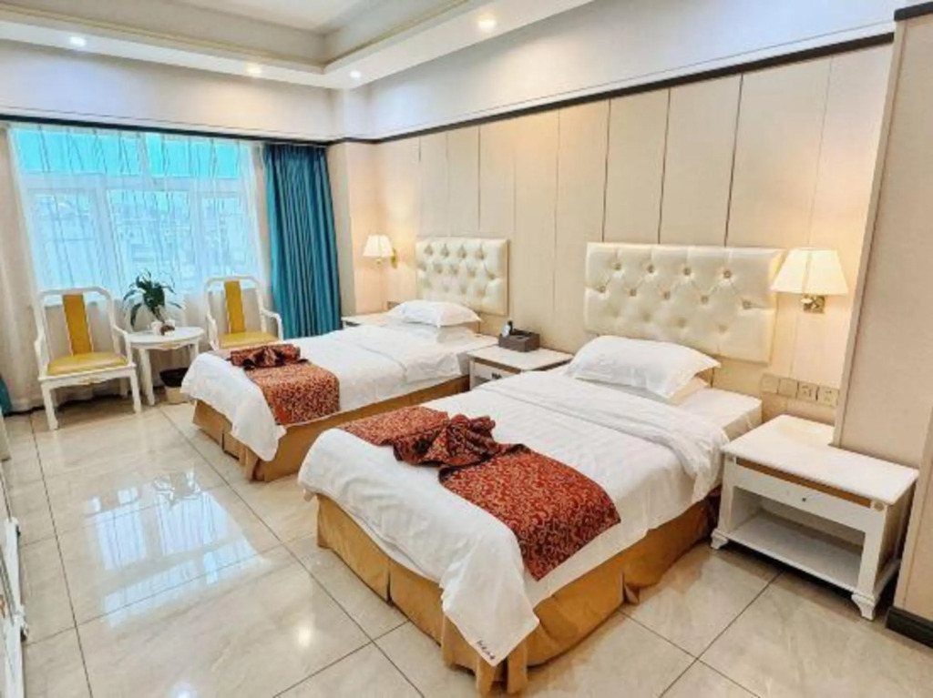 Цюнхай: Yangguang Yihao Hotel