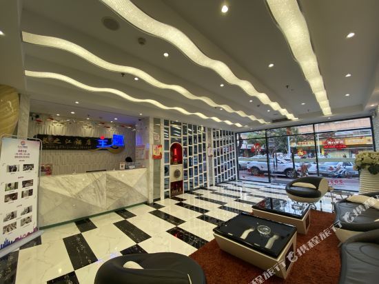 Шаньтоу: Changzhijiang Designer Hotel (Shantou Zhujiang Road Food Street Branch)