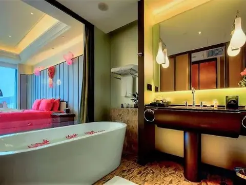 Сямынь: Royal Seaside Hotel and Hot Springs Xiamen