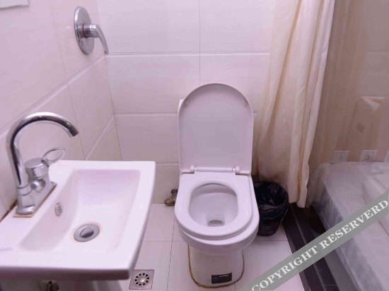 Харбин: Xianrenge Express Hotel