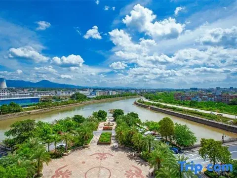 Шаогуань: Qianmei Resort Hotel (Nanxiong Shuixi small Island store)