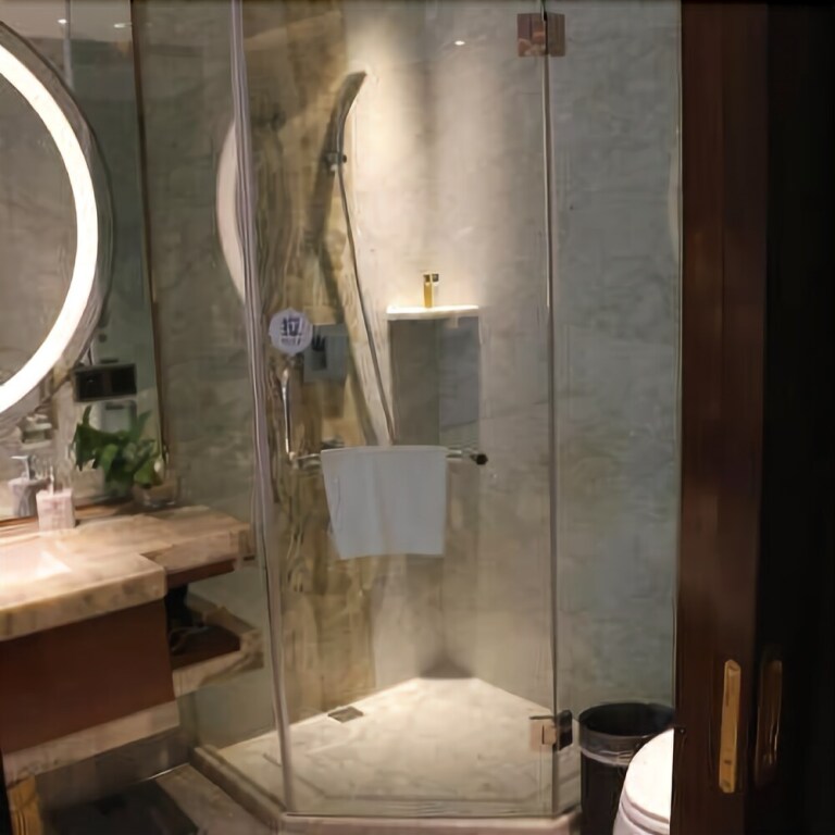 Лишуй: Renhe Dynasty Hotel Qingtian