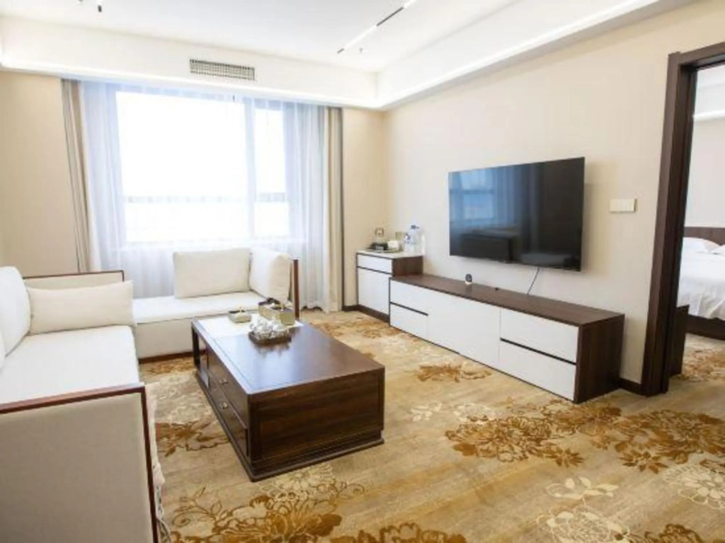Байчэн: Baicheng Hotel