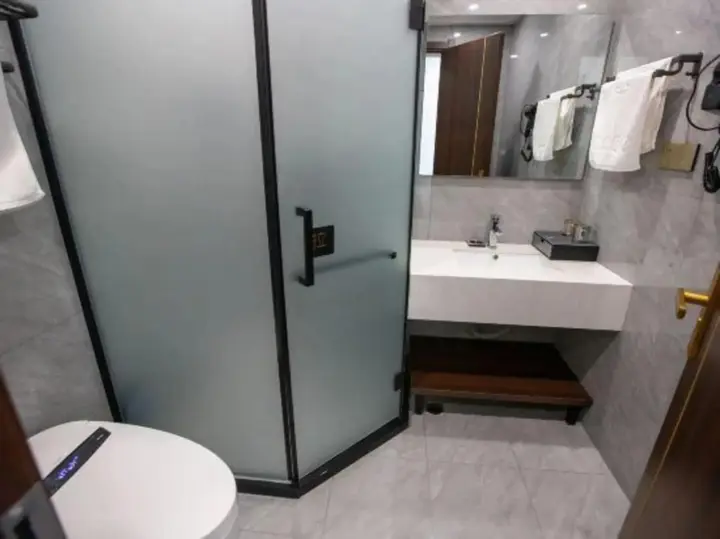 Байчэн: Baicheng Hotel