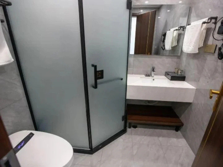 Байчэн: Baicheng Hotel