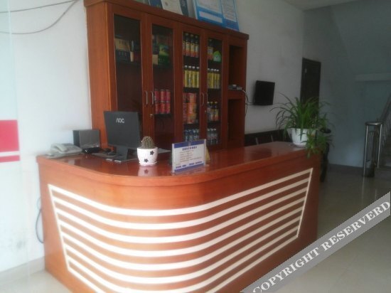 Ичан: Yijia Hotel (Yidu Honghuatao Town)