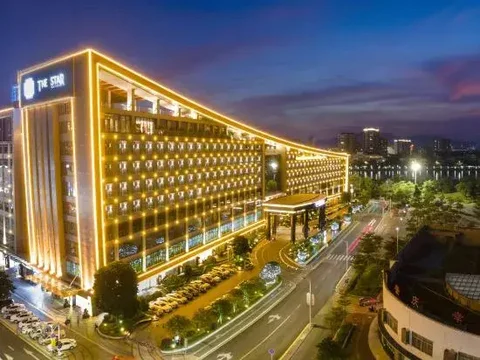 Чжаоцин: the Star Hotel