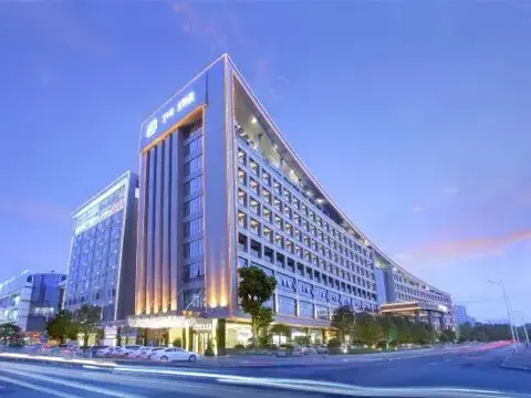 Чжаоцин: the Star Hotel