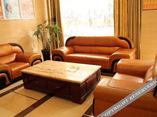 Дунъян: Tianyue Motel