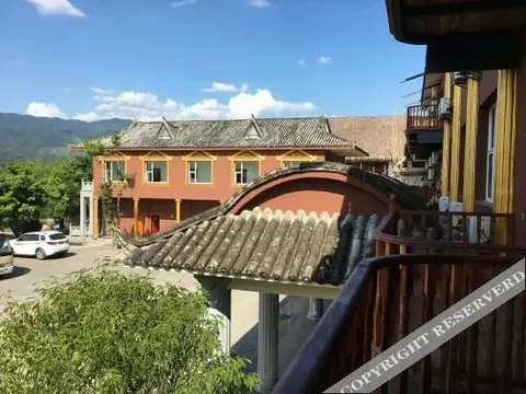 Дэхун: Phoenix Hot Spring Holiday Hotel