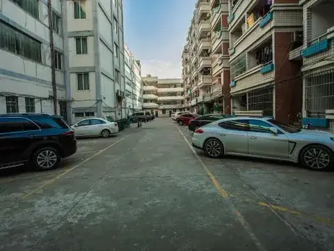 Наньнин: Shengkai Business Hotel