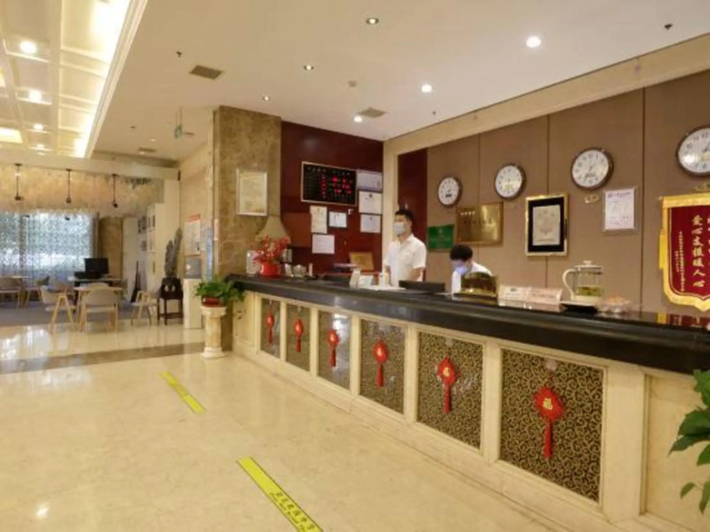Луань: Lu'an Huadu Hotel