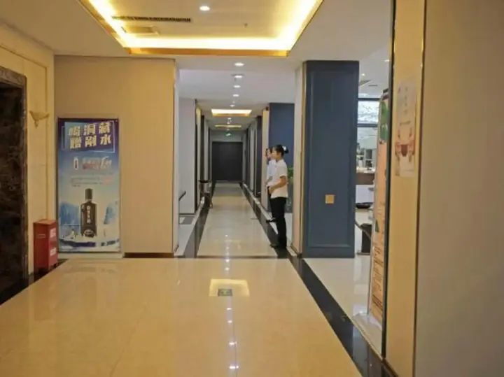 Луань: Lu'an Huadu Hotel