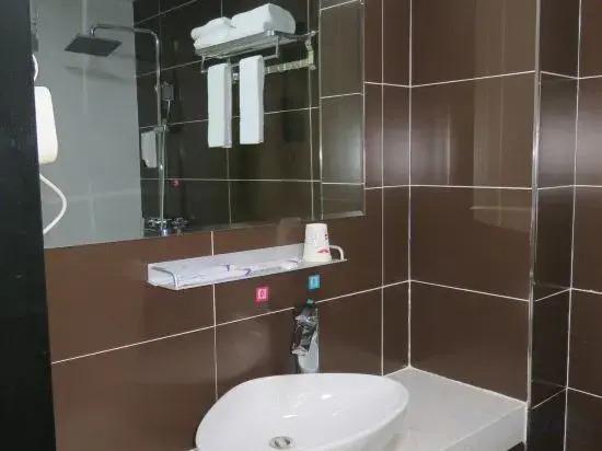 Чунцин: Wanhong Hotel Chongqing Taibai Road