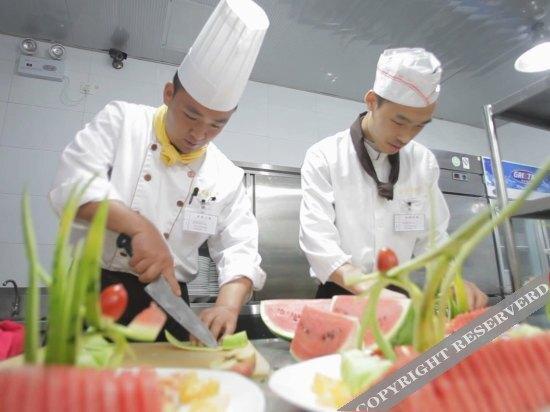 Цзиньчжун: Binhe Garden Hotel