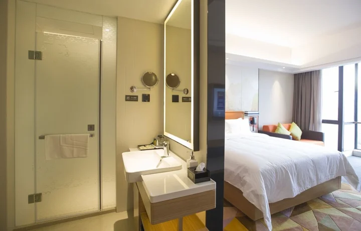 Гуйлинь: Hampton by Hilton Guilin Lingui