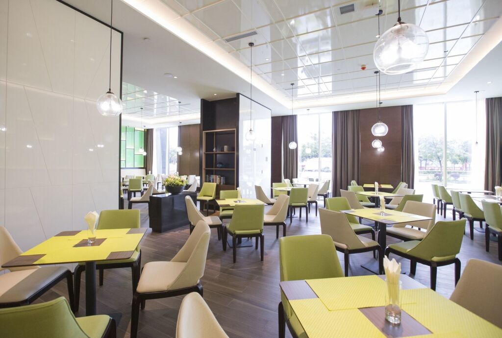 Гуйлинь: Hampton by Hilton Guilin Lingui