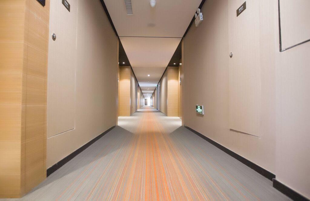 Гуйлинь: Hampton by Hilton Guilin Lingui