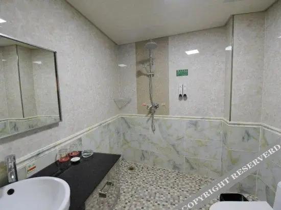 Синъи: Hunan Grand Hotel