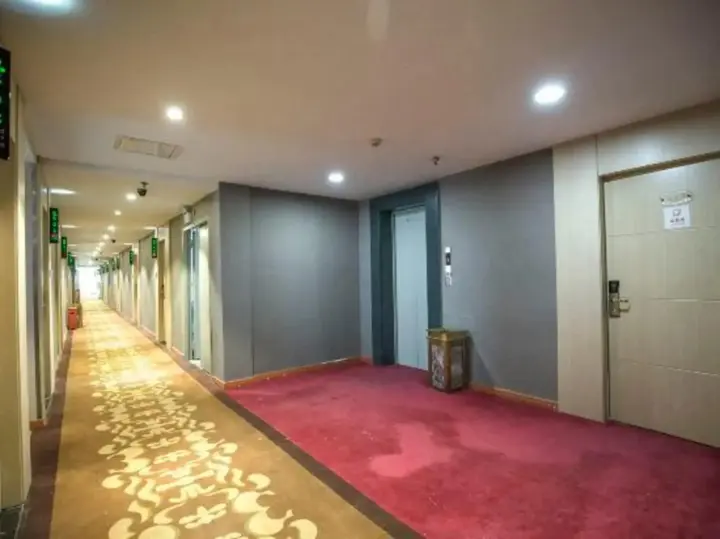 Фучжоу: Homeinn Pebble Hotel (Fuzhou Olympic Taiji Subway Station)