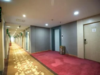 Фучжоу: Homeinn Pebble Hotel (Fuzhou Olympic Taiji Subway Station)