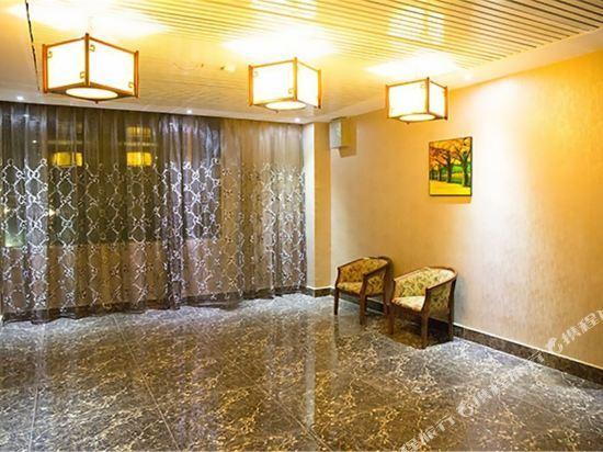 Цзиньюань: Jintian Business Hotel