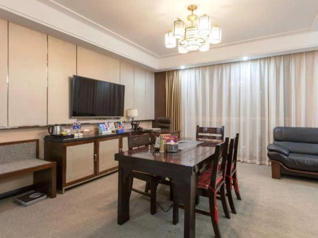 Сяогань: Tianzi International Hotel