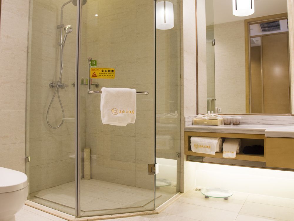 Циндао: Qingdao Fusheng Hotel Huangdao