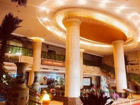 Вэйфан: Qingzhou Hefeng Hot Spring Hotel