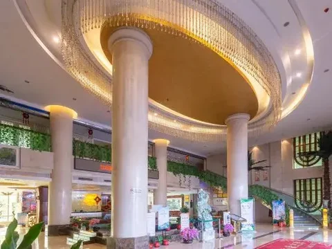 Вэйфан: Qingzhou Hefeng Hot Spring Hotel