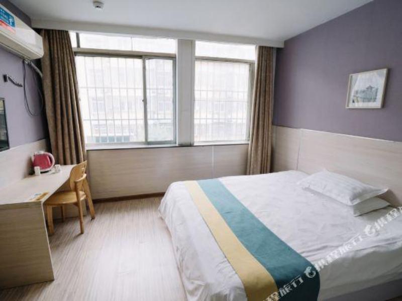 Сюйчжоу: Yibai Hotel (Fengming Jin Street Bus Station)