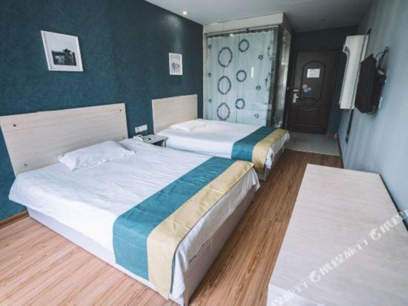 Сюйчжоу: Yibai Hotel (Fengming Jin Street Bus Station)