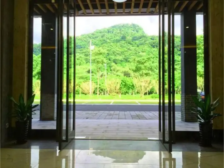 Хойчжоу: Daojiaxiang Yangsheng Holiday Hotel