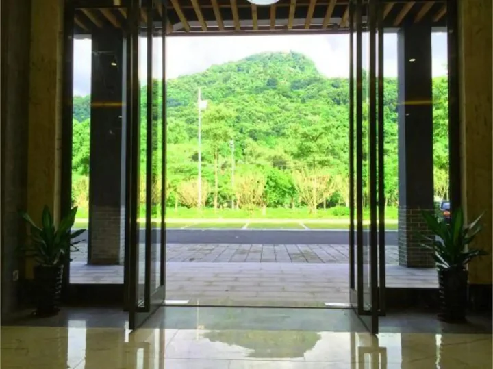 Хойчжоу: Daojiaxiang Yangsheng Holiday Hotel