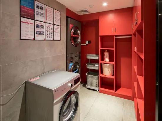 Гуанчжоу: Yuefeng Hotel (Guangzhou Panyu Shiqiao Aoyuan Plaza)