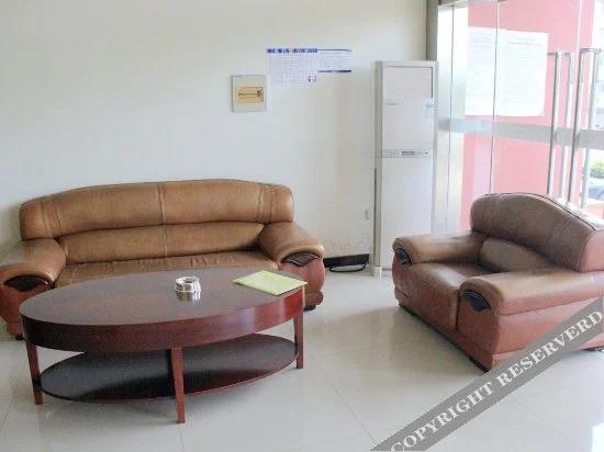 Наньтун: Xinbo Business Hotel