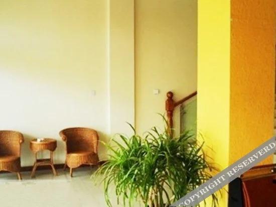 Наньтун: Xinbo Business Hotel