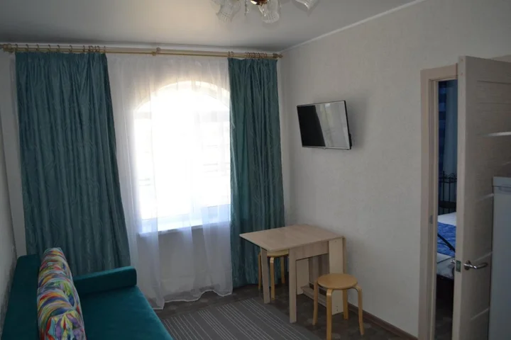 Голубицкая: Guest House Zamok on Priazovskaya