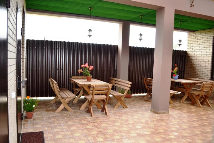 Голубицкая: Guest House Zamok on Priazovskaya